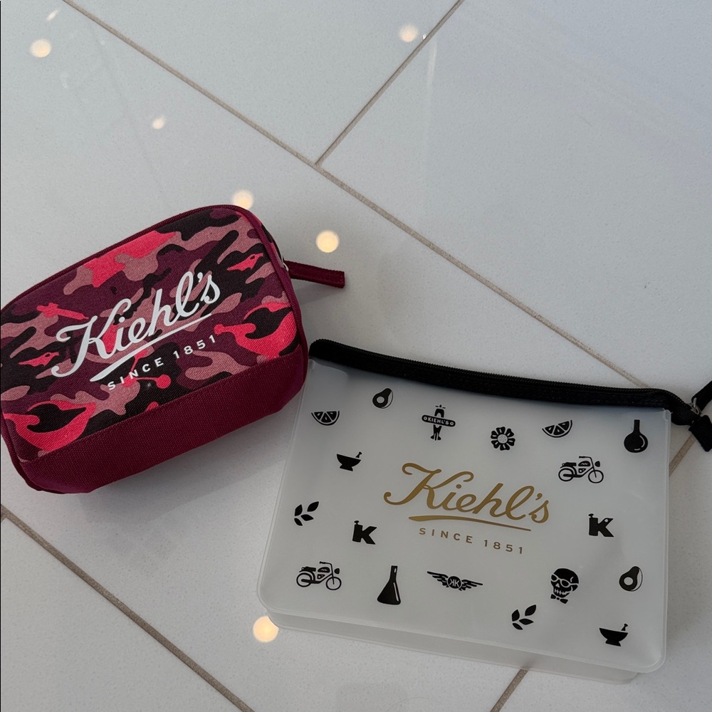 Kiehl's Camouflage and Clear Pouch Set